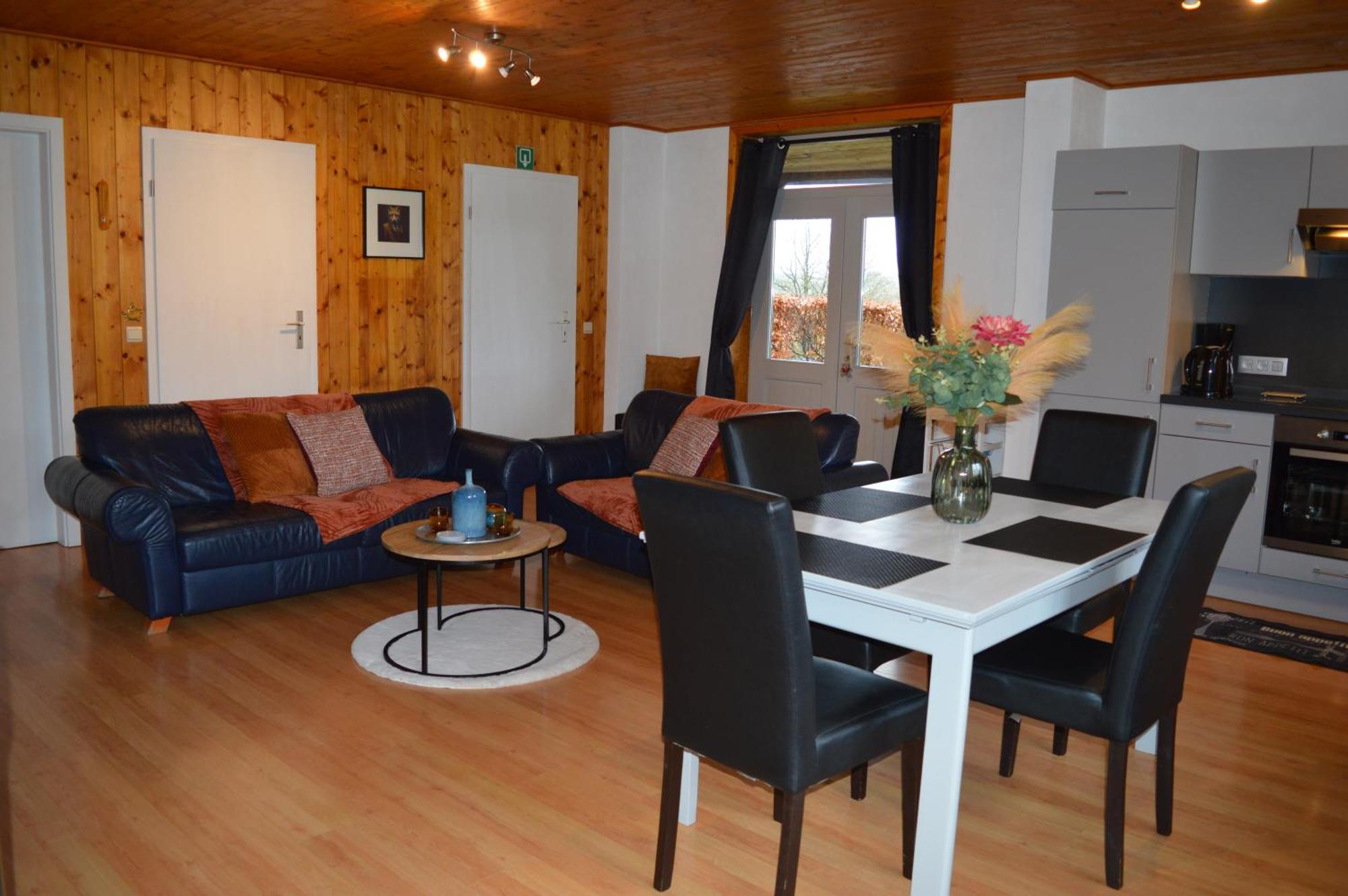Villa Les Melezes A Stavelot, 5 Personnes Exterior foto
